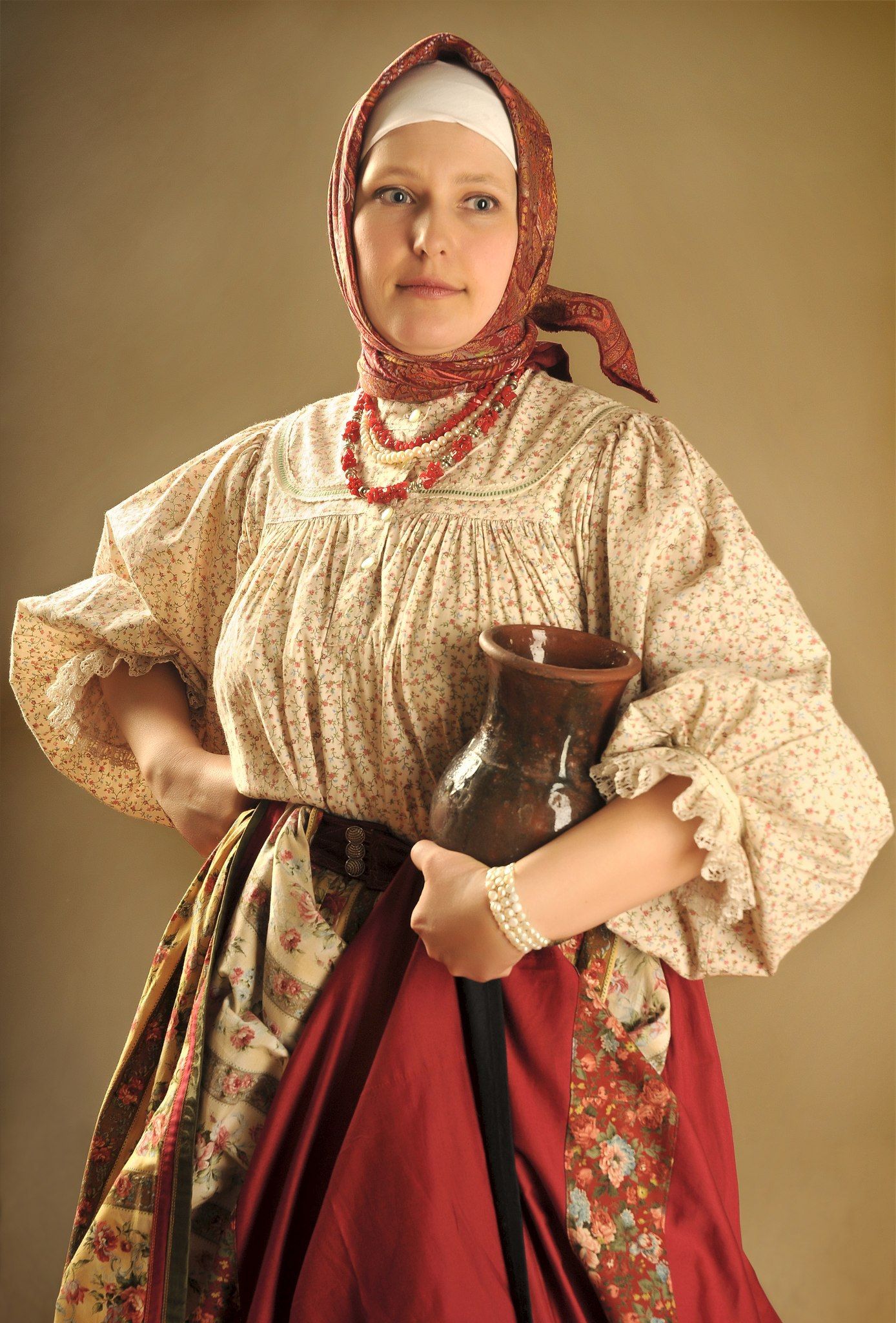 Girls in Slavic costumes in Cano