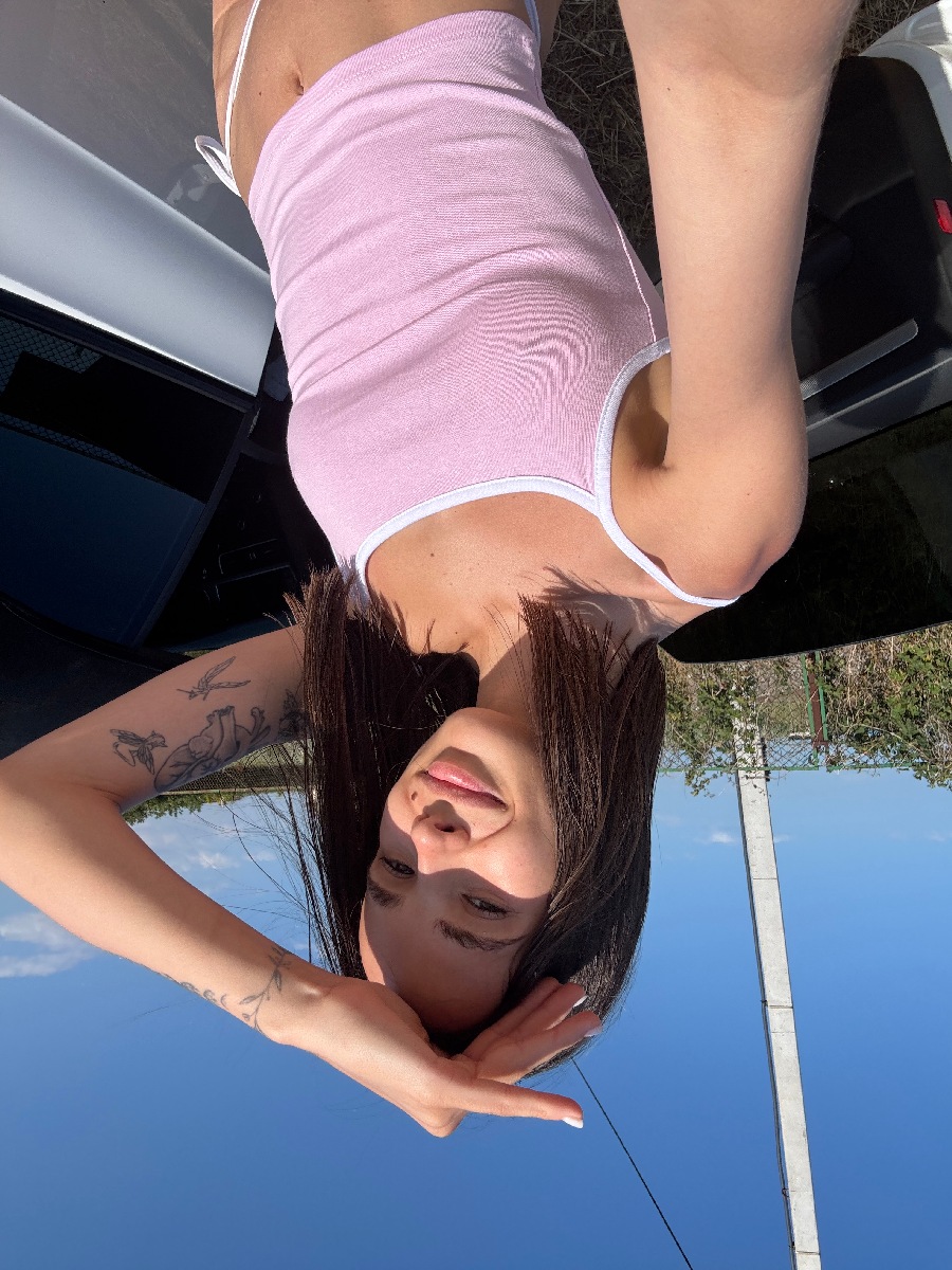 Sexy model Tina in Cano